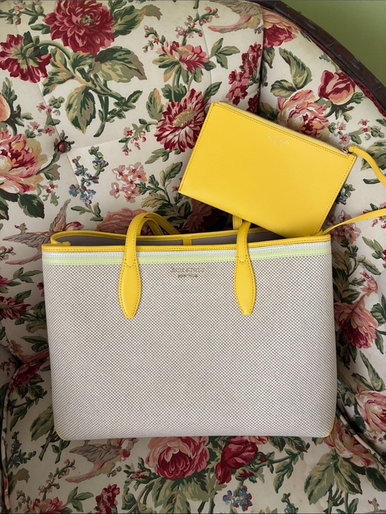 kate spade Handbags - kate spade Cream Canvas Tote with Yellow Trim and Wristlet